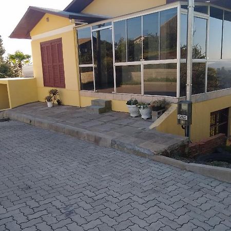 Casa Temporada Monte Belo Do Sul Villa Monte Belo dol Sul ภายนอก รูปภาพ